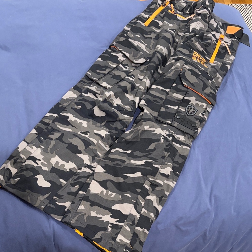 Superdry Men's Gray Camouflage Cargo Snow Pants with Orange Accents